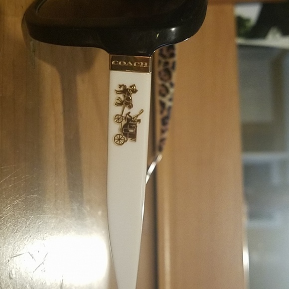 Coach sunglasses - Picture 2 of 4